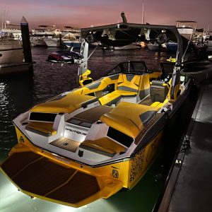 Wakesurfing or Wakeboarding